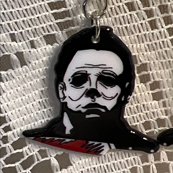 Horror Character Earrings Michael Meyers NWOT - Picture 2 of 3